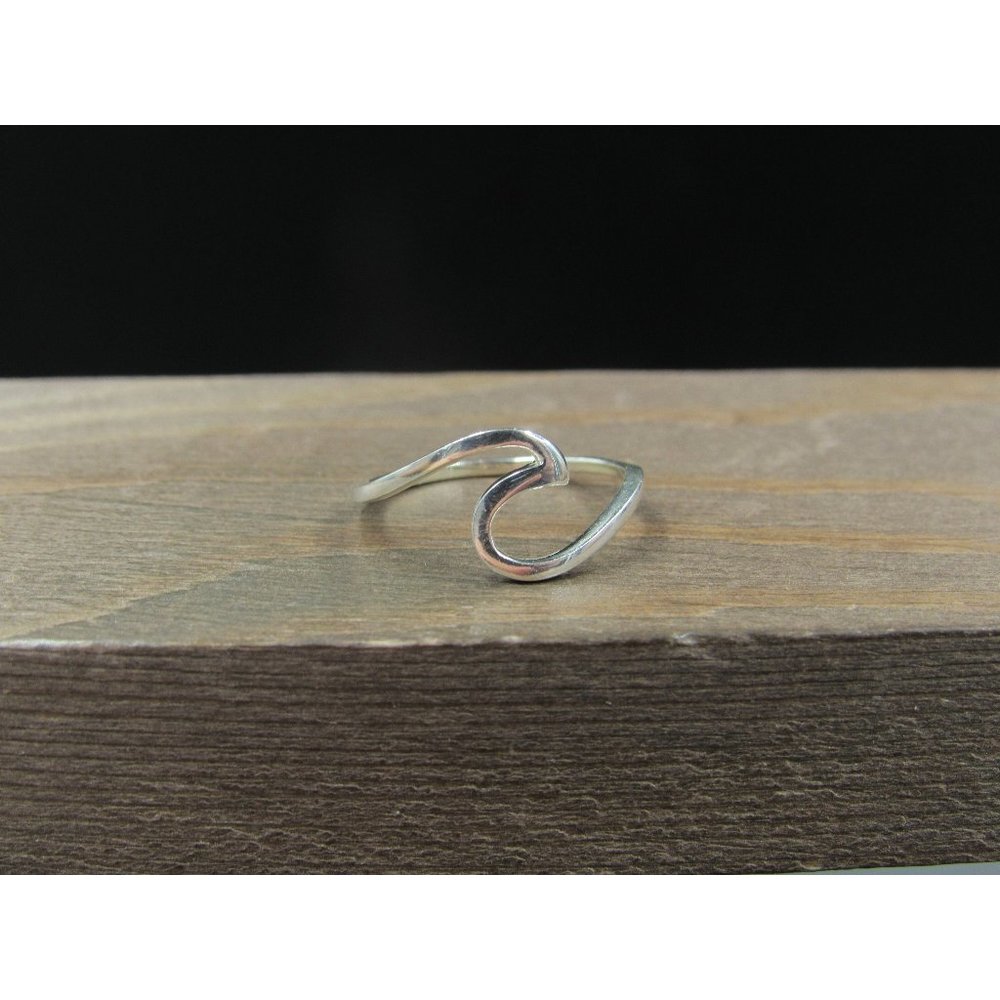 Size 5.75 Sterling Silver Wave Band Ring Vintage Statement Engagement Wedding